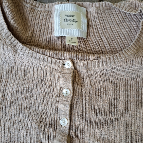 Soft tan sweater - Picture 2 of 3